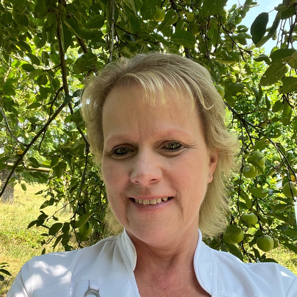 Meet your Posher, Laurie